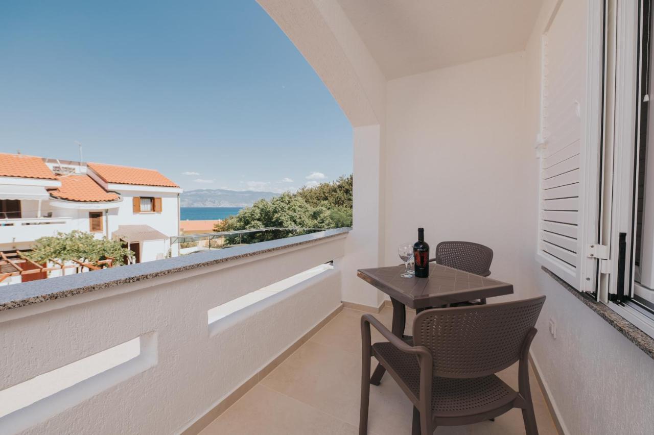 Apartments Virgine Maria I Baška Dış mekan fotoğraf